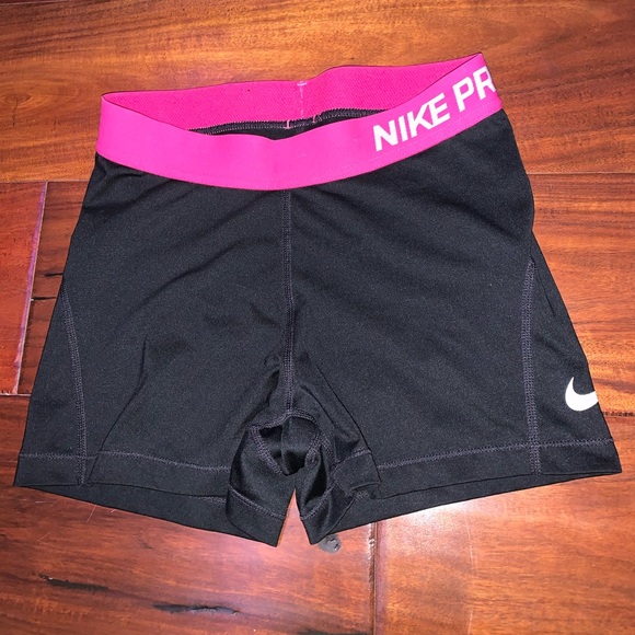 Nike Pants - Nike Pros Shorts